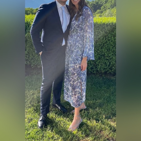 Sabina Musayev Carina Flora Dress.
Sheet top layer and belt - Picture 2 of 8